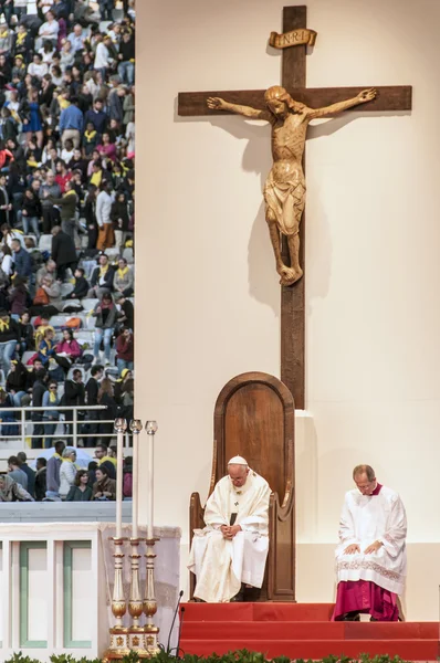 教皇の Francis の聖なるミサ — ストック写真