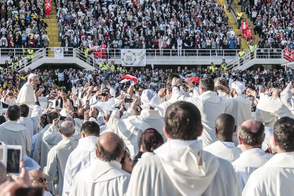 Papa Francis ile kutsal kütlesi — Stok fotoğraf