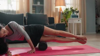 Spor, ince, Latin, Arap, kadın spor spor, spor, bayan spor, masaj, bacak, kaslar, tekerlekli paten aletleri, paspas, acı verici miyofasyal masaj.