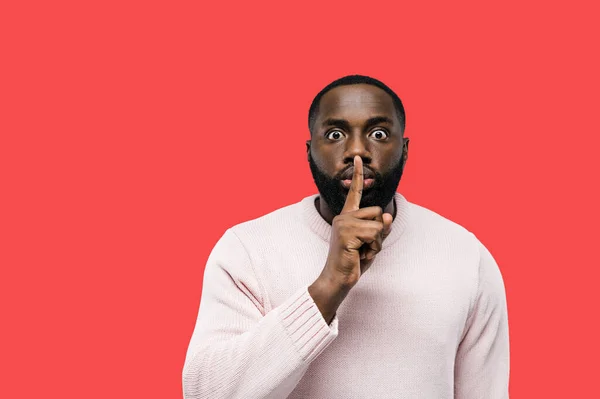 Portrait Attractive African American Showing Shhh Sign Finger His Lips — Stock Photo, Image