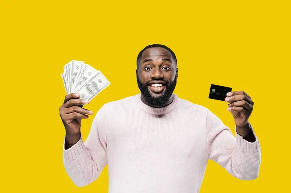 Cash Card Cheerful Attractive African American Man Holding Money One — Stock Photo, Image