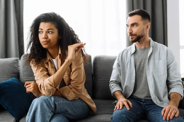 Una Pareja Casada Descubre Relación Una Pelea Entre Amantes Pareja — Foto de Stock