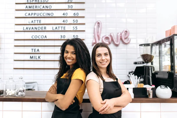 Welcome open woman waitress barista owner small business — Stock Photo, Image