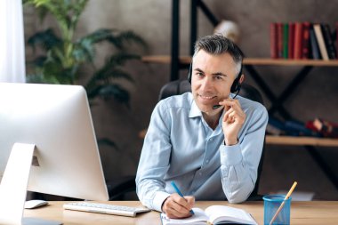 Kafkas iş brifingi başarılı çevrimiçi