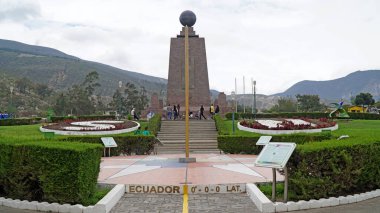 Ciudad Mitad del Mundo (Dünyanın Ortası) Anıtı. Pichincha, Ekvador - 26 Ocak 2017.