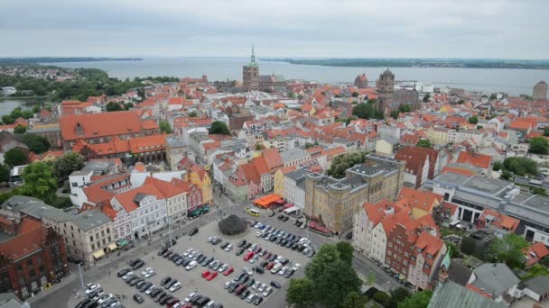 Bir Stralsund havadan görünümü — Stok video