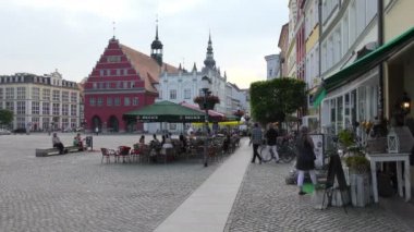 Tarihi merkezi sokaklarında. Greifswald