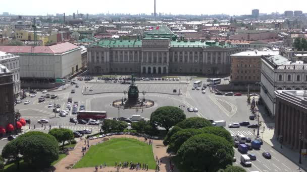 Бронзовый конный памятник Николая I на Исаакиевской площади — стоковое видео