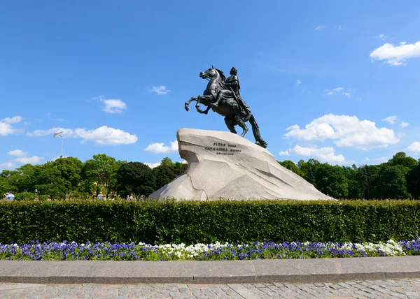 Monument av den ryske kejsaren Peter den store — Stockfoto