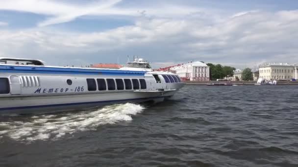 Raketa. Високошвидкісних задоволення човен — стокове відео