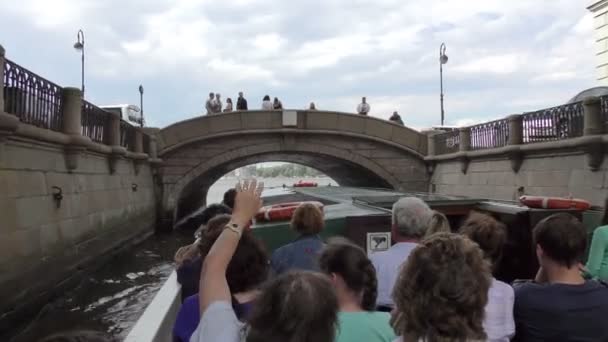 Water tour of St Petersburg — Stock Video