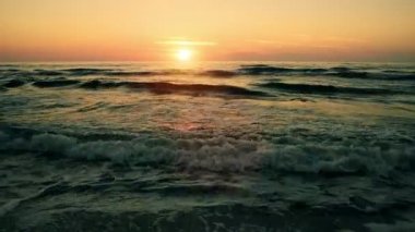 güzel deniz günbatımı