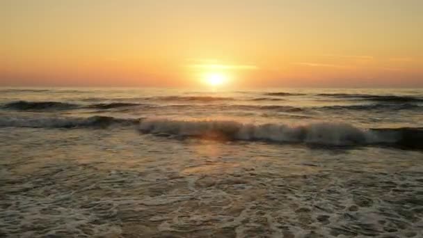 Hermosa puesta de sol mar — Vídeos de Stock
