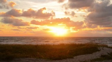 güzel deniz günbatımı