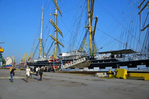 Navio russo de altura Kruzenshtern ex Pádua em Kaliningrado — Fotografia de Stock