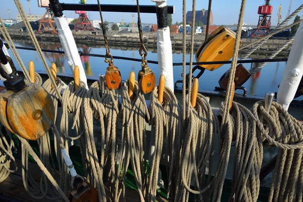 Tuigage van een oude zeilschip — Stockfoto