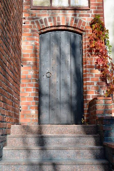 Ancienne porte en bois — Photo