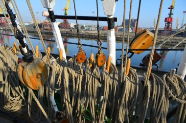 Balıkçı limanı Kruzenshtern.