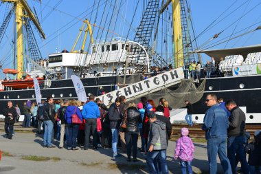 Balıkçı limanı Kruzenshtern.