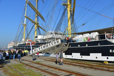 Balıkçı limanı Kruzenshtern.