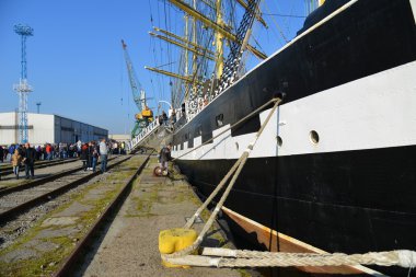 Balıkçı limanı Kruzenshtern.
