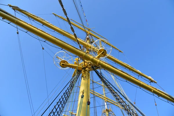 Kroezensjtern ex Padua, in de vissershaven. Kaliningrad — Stockfoto