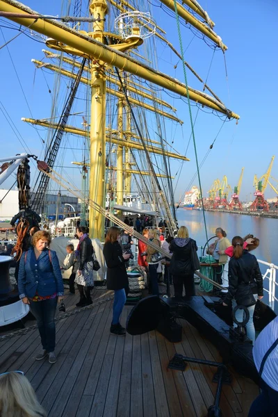 Kruzenshtern ex Padua, en el puerto pesquero. Kaliningrado —  Fotos de Stock