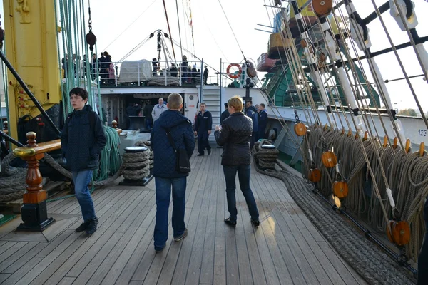 Kruzenshtern ex Padova, nel porto peschereccio. Kaliningrad — Foto Stock