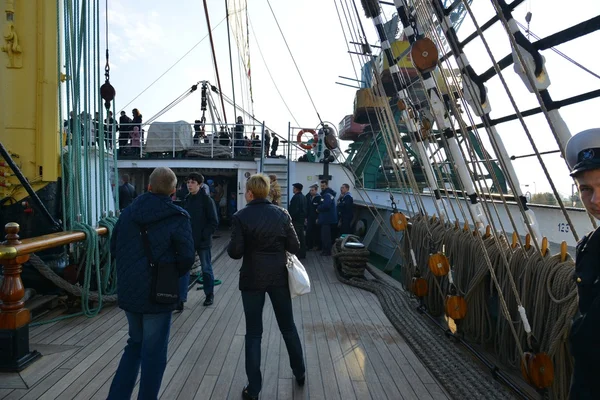 Kruzenshtern ex Padova, nel porto peschereccio. Kaliningrad — Foto Stock