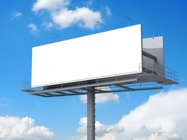 Boş ekranda mavi gökyüzü ile billboard