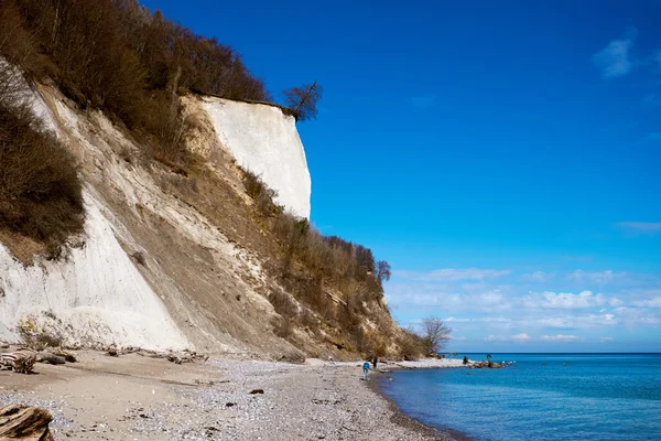 High chalk cliffs at the coast of Rugen island. Germany — Stock Photo, Image