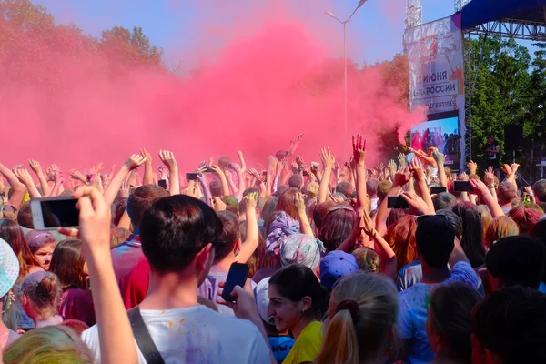 Festival Holi de Colores. Kaliningrado, Rusia — Foto de Stock