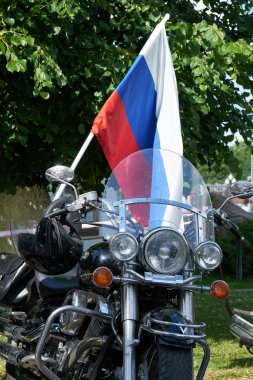 motosiklet ve rahip ilk geçit kaliningrad