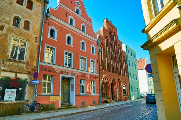 Ulicach historycznego centrum. Stralsund — Zdjęcie stockowe