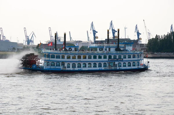 Parowiec Louisiana Star na Elbe. Hamburg — Zdjęcie stockowe