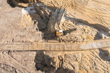 çalışma yere taşıyıcı 