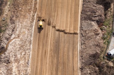 çalışma yere taşıyıcı 