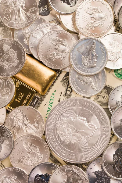 Masada gümüş ve altın külçeleri