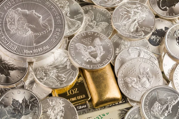 Masada gümüş ve altın külçeleri