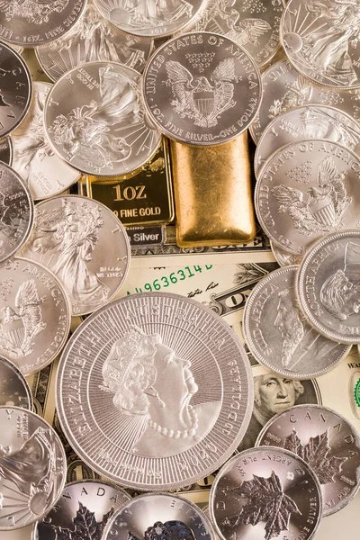 Masada gümüş ve altın külçeleri