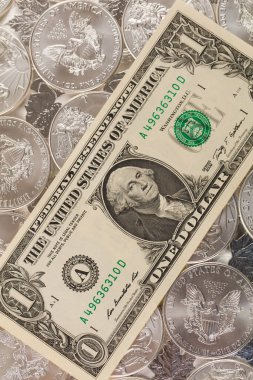 Masada gümüş ve altın külçeleri