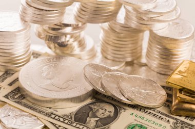 Masada gümüş ve altın külçeleri