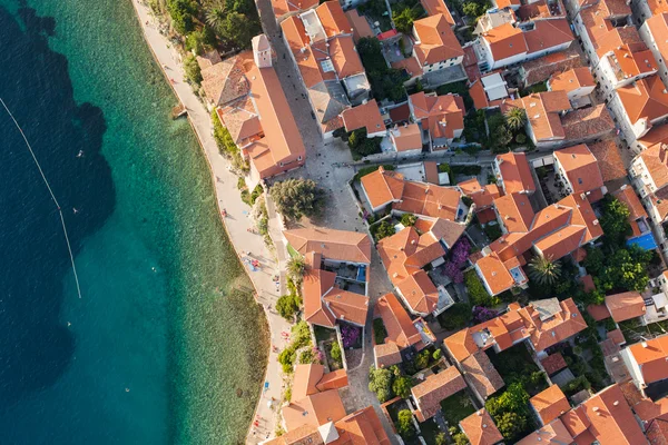 Flygfoto över Kroatien kusten linjen rab island — Stockfoto