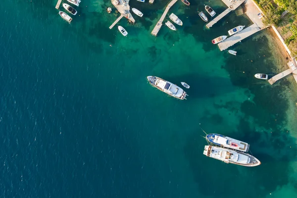 クロアチアの海岸ライン ラブ島の空中写真 — ストック写真