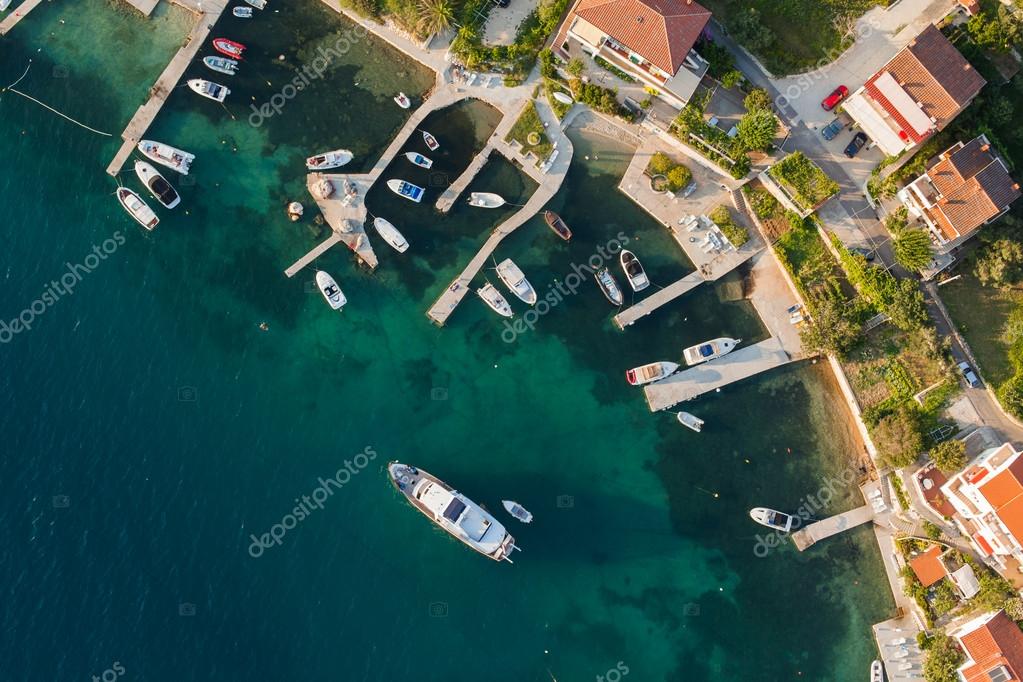 Vista aérea da ilha de rab de linha de costa Croácia 