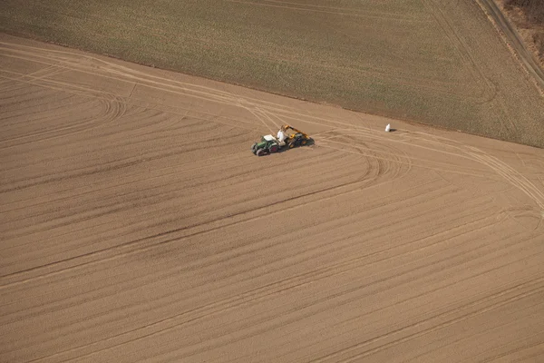 Combine on harvest fields — Stock Photo, Image