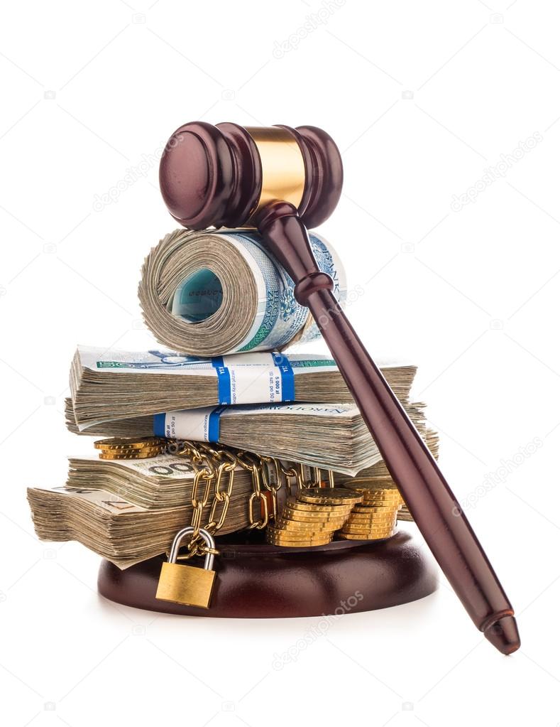 Money chain  and judge gavel