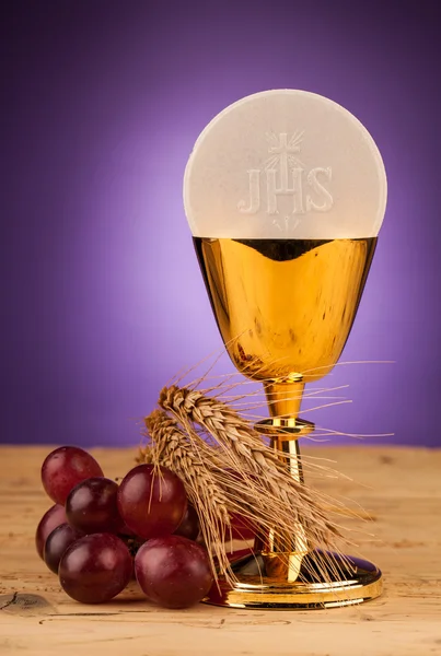 Holy communion grapes and corn — Stock Photo, Image