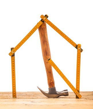 Çekiç ve ölçü aracı