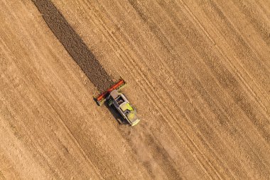 hasat alanı birleştirmek